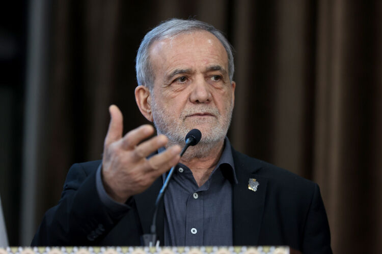 رئیس‌جمهور: به دنبال بازنگری در مدیریت سلامت هستیم