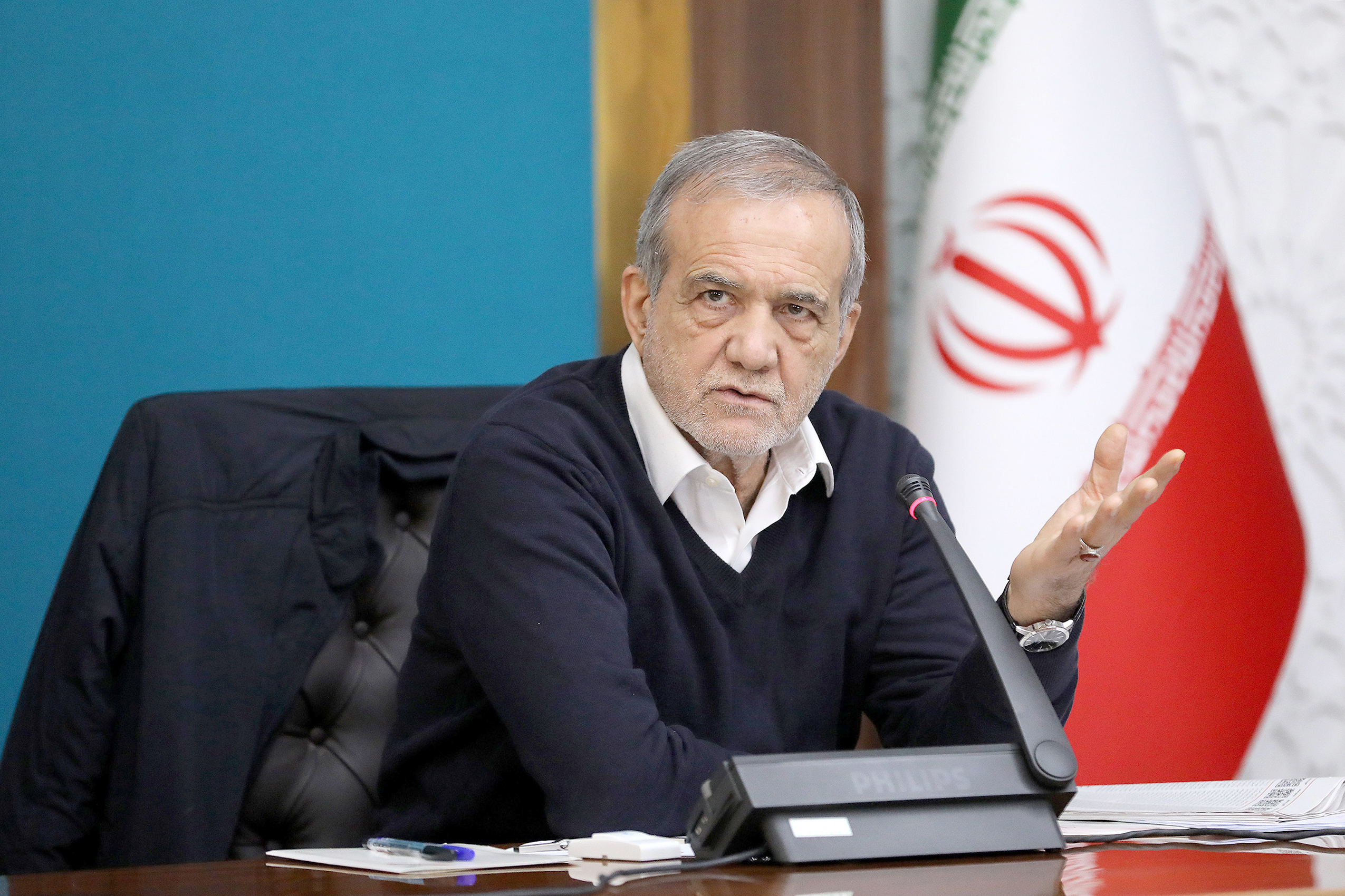 در مسیر مبارزه با رانت، فساد و تبعیض قاطعانه گام برمی‌داریم