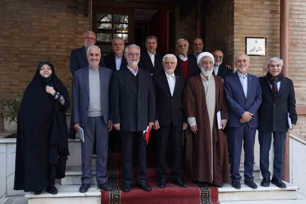 عارف: آمادگی نظامی و اقتصادی دولت نسبت به جنگ ۱۲ روزه افزایش زیادی داشته