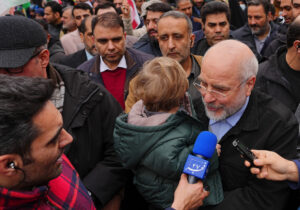 ملت ایران با حضور پرشور در راهپیمایی ۲۲ بهمن، مشت محکمی بر دهان دشمنان زد