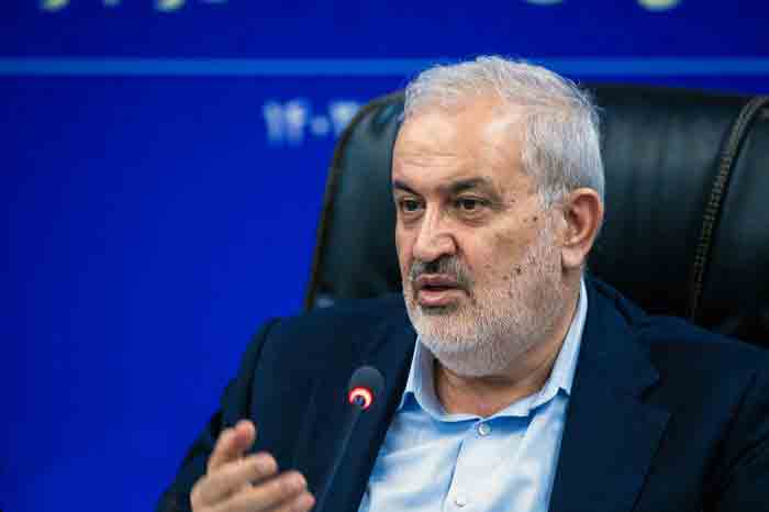 کارکنان صنعت آب و برق همگام با سایر گروه های امدادی در صحنه هستند