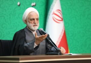 حملات شدید به اهداف دشمن ادامه خواهد داشت/ دولت و دیگر ارکان نظام متفق‌القول هستند