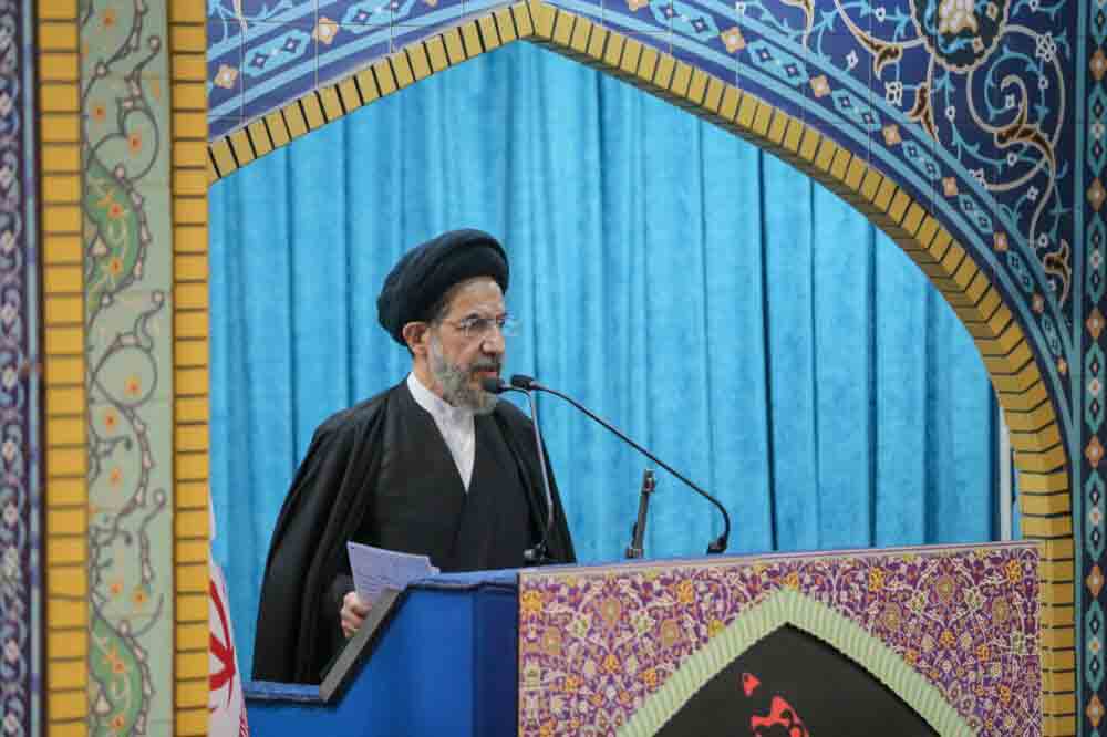 با تبعیت از رهبری و با اتحاد آهنین ملت و دولت، دشمن را پشیمان می‌کنیم
