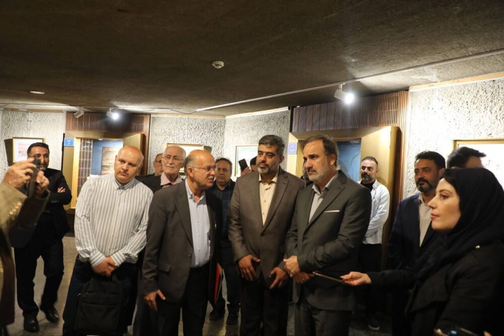 روایت هنرمندان از وقایع جنگ برای ثبت در تاریخ ضروری است