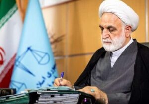 احکام مجازات ایادی دشمن با سرعت بیشتری صادر شود