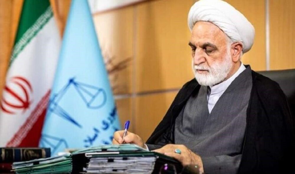 احکام مجازات ایادی دشمن با سرعت بیشتری صادر شود