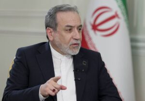 عراقچی: بازگشت به میدان جنگ با شگفتی‌های بسیار بیشتری همراه خواهد بود