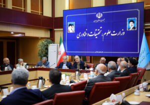 پیشرفت کشور در گرو تبدیل سرمایه علمی به توان حل مسئله است