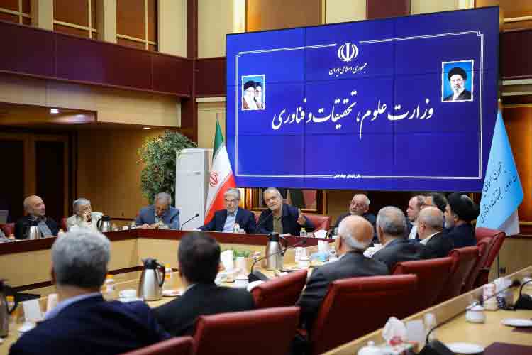 پیشرفت کشور در گرو تبدیل سرمایه علمی به توان حل مسئله است