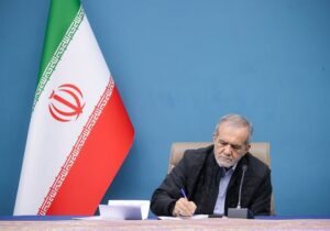 تأکید پزشکیان بر برخورد قاطع با گران‌فروشان