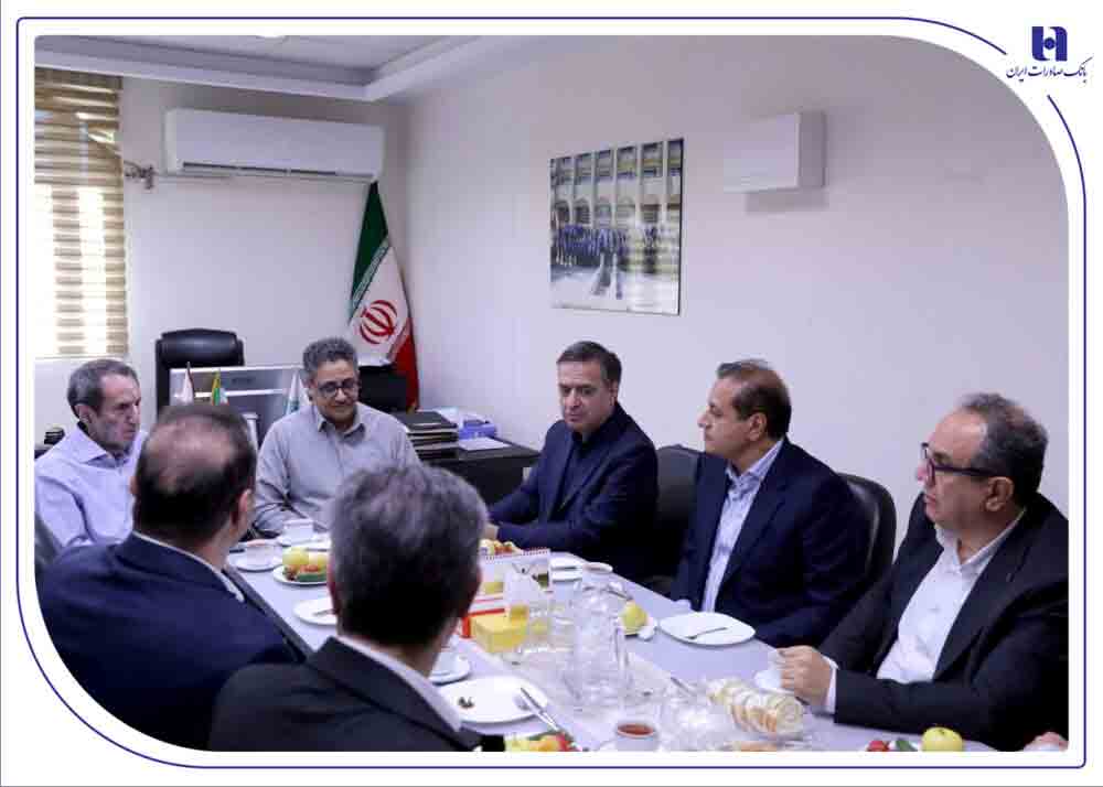پیشران تأمین مالی توسعه زنجیره سلامت در اقتصاد بازسازی و جهش پساجنگ