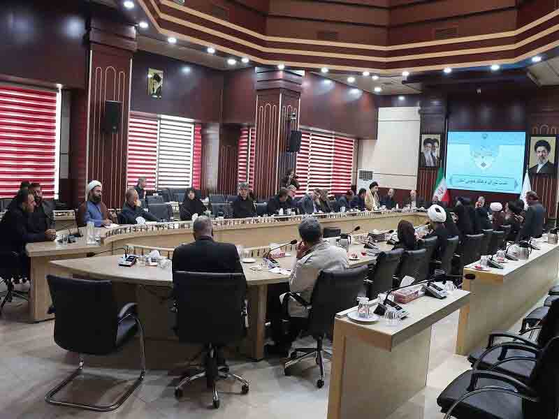 تهران آماده تشییع قائد امت است