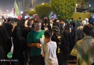 طبخ و توزیع روزانه هزار و پانصد پرس غذای گرم در موکب زینبیه – جمهور نیوز