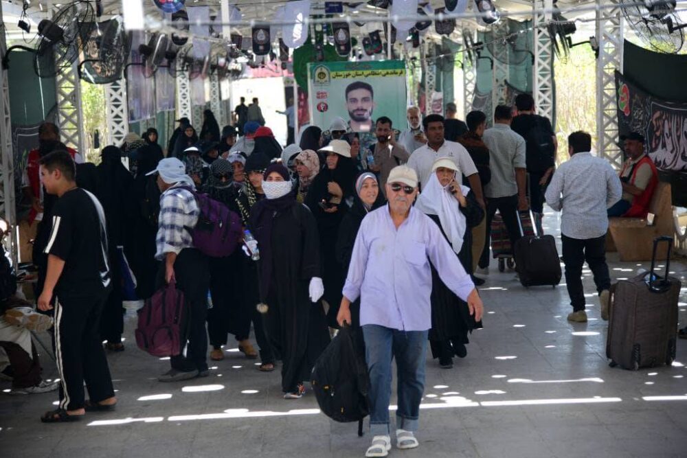 ثبت تردد بیش از ۳۳۴ هزار زائر از مرزهای خوزستان؛ شلمچه در صدر جابه‌جایی زائران اربعین