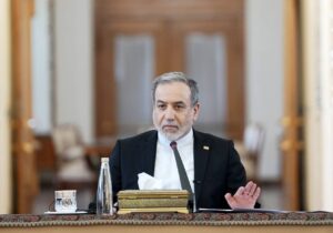 عراقچی:ایران بر عهد مقاومت خود ایستاده است/ جنایت‌ها را نه فراموش می‌کنیم نه می‌بخشیم