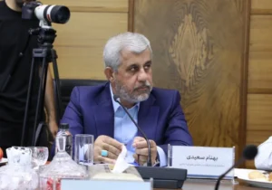 بهنام سعیدی: سرمایه‌گذاری‌های گروه مالی گردشگری آینده توسعه و اشتغال کرمان را تضمین می‌کند