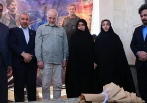 ادای احترام قالیباف به سردار مقاومت ملی رئیسعلی دلواری در نجف اشرف