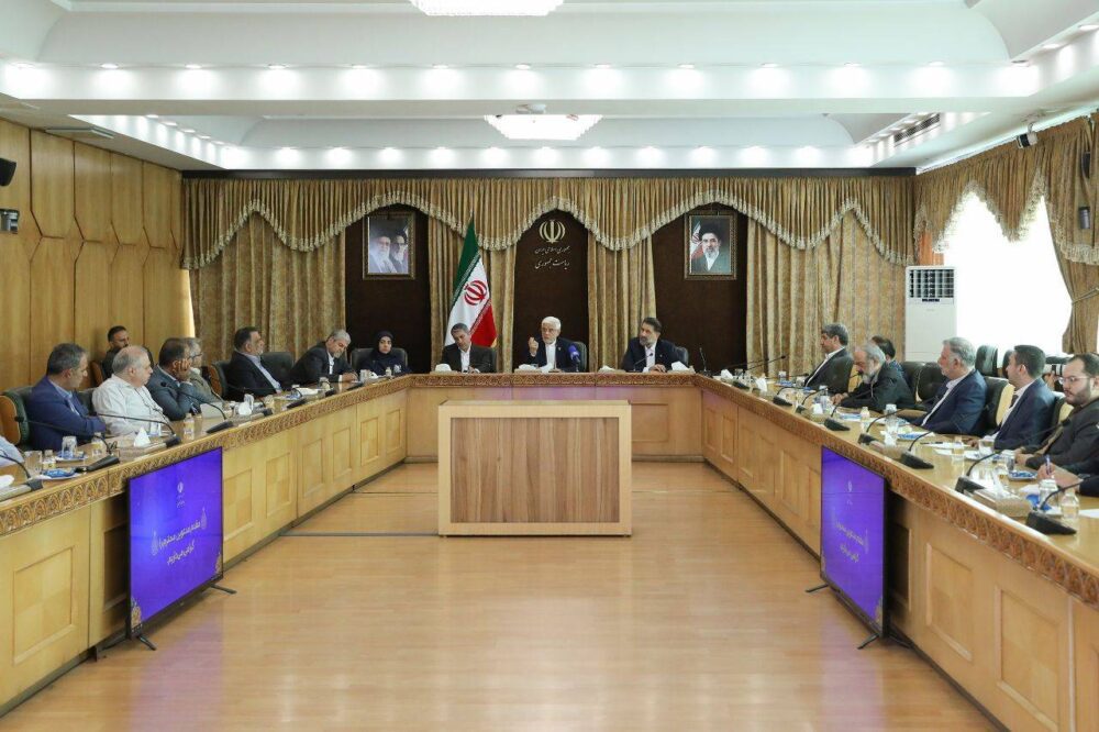 دشمن پس از شکست نظامی به‌دنبال فروپاشی اجتماعی از مسیر فشار اقتصادی است