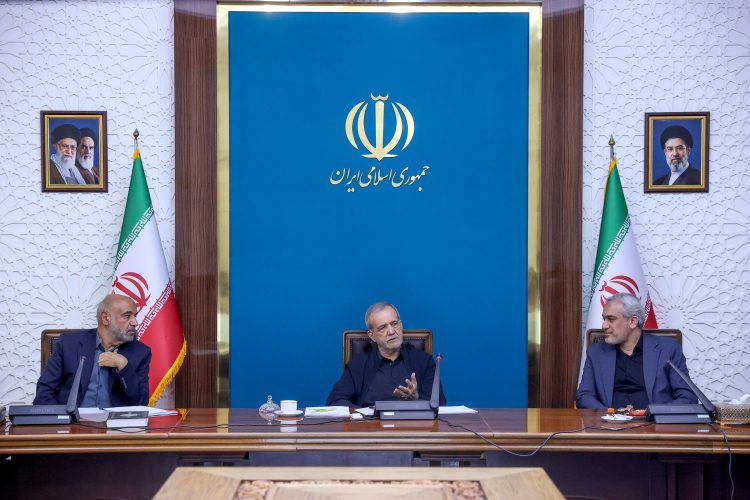 لزوم تدوین سازوکارهای اعتباری شفاف برای کاهش فساد و رانت