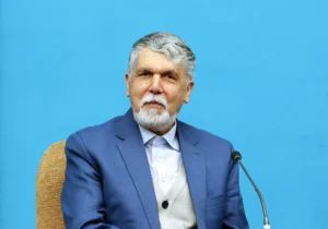 دولت و ملت در کنار مقاومت ملی، مسیر سازندگی را طی می‌کنند