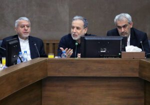کشورهای همسایه از مهم‌ترین ظرفیت‌های اقتصادی ایران در شرایط تحریم هستند