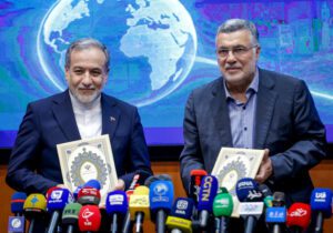یکی از اقدامات سخت وزارت امور خارجه در دوران جنگ، تامین نیازهای درمانی بود