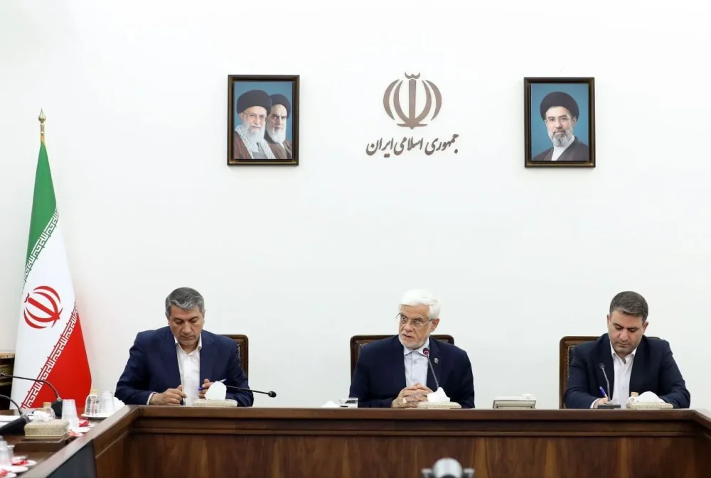 عارف: طرح «مقابله با نفوذ بیگانگان» به فعالیت علمی کشور ضربه می‌زند