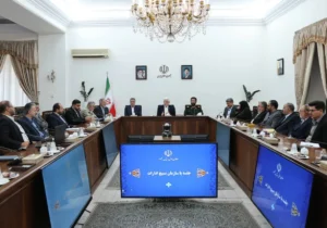 کارمند مقصر مشکلات اداری نیست؛ مسئله، ساختاری است