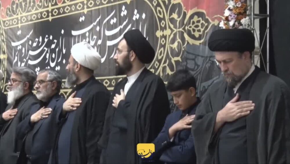 ویژه‌برنامه عزاداری دهه پایانی صفر در آستان مقدس حضرت امام خمینی(س)/ فیلم را ببینید
