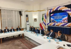 وزیر اقتصاد در جمع تجار ایرانی مقیم مسکو: توسعه روابط با روسیه در اولویت دولت چهاردهم است