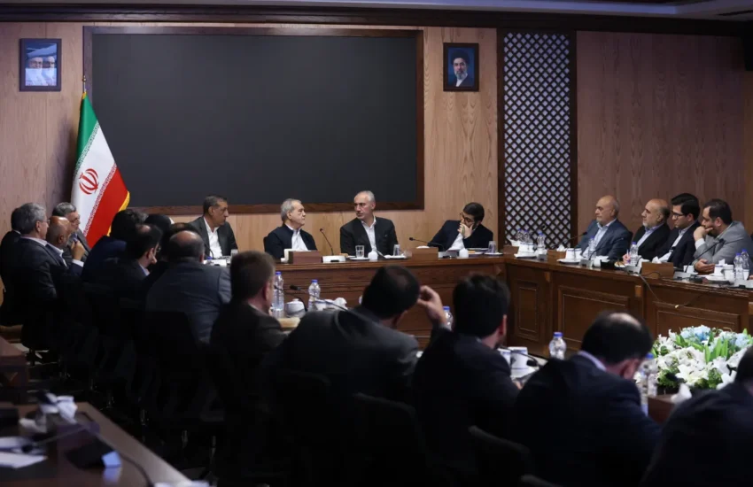 سیاست‌های مدیریت مصرف بنزین تدریجی و با محوریت همراهی مردم اجرا می‌شود